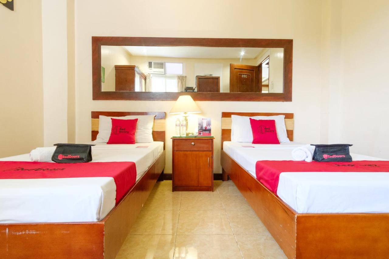 Reddoorz Near Camp Montelibano Otel Bacolod Dış mekan fotoğraf