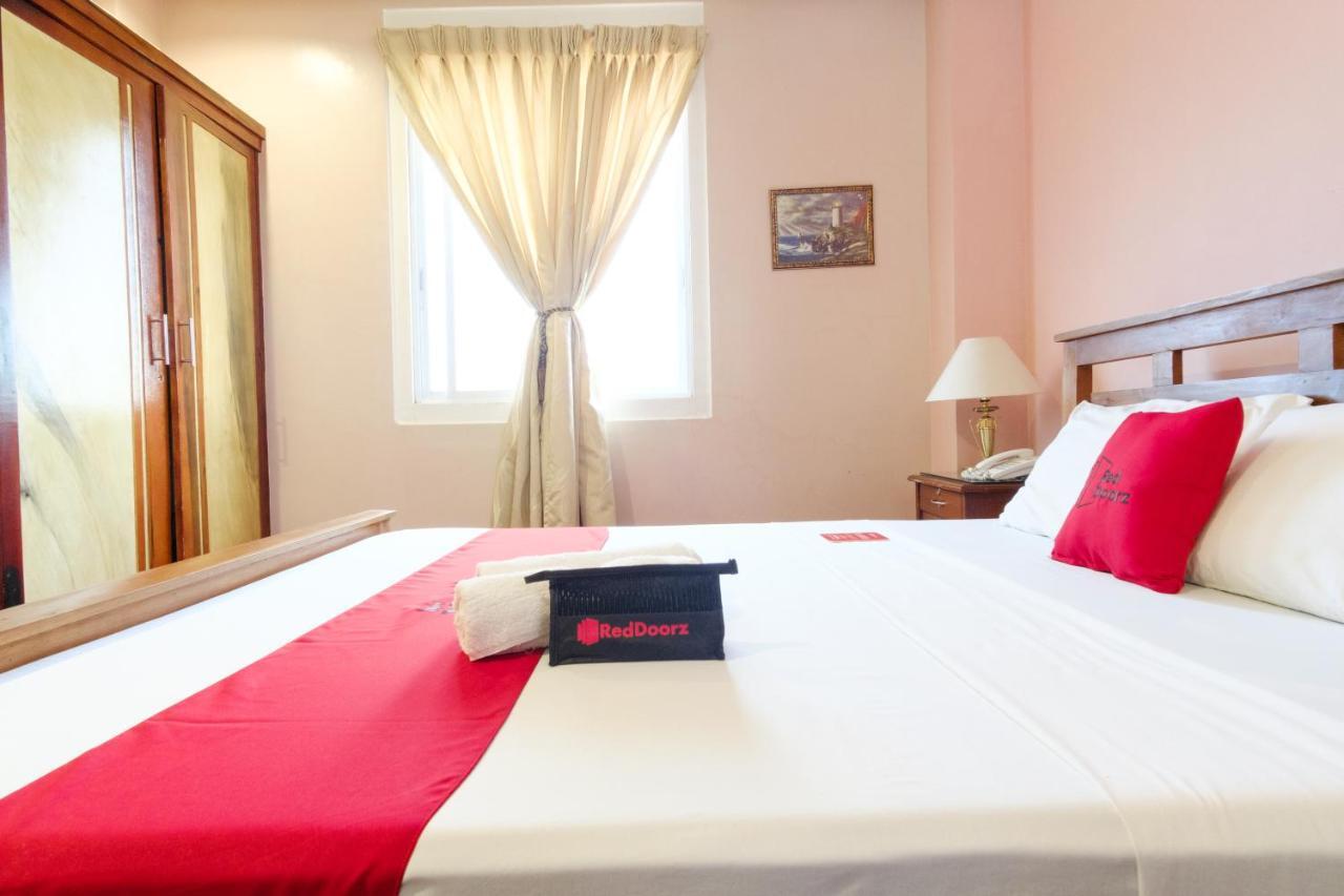 Reddoorz Near Camp Montelibano Otel Bacolod Dış mekan fotoğraf