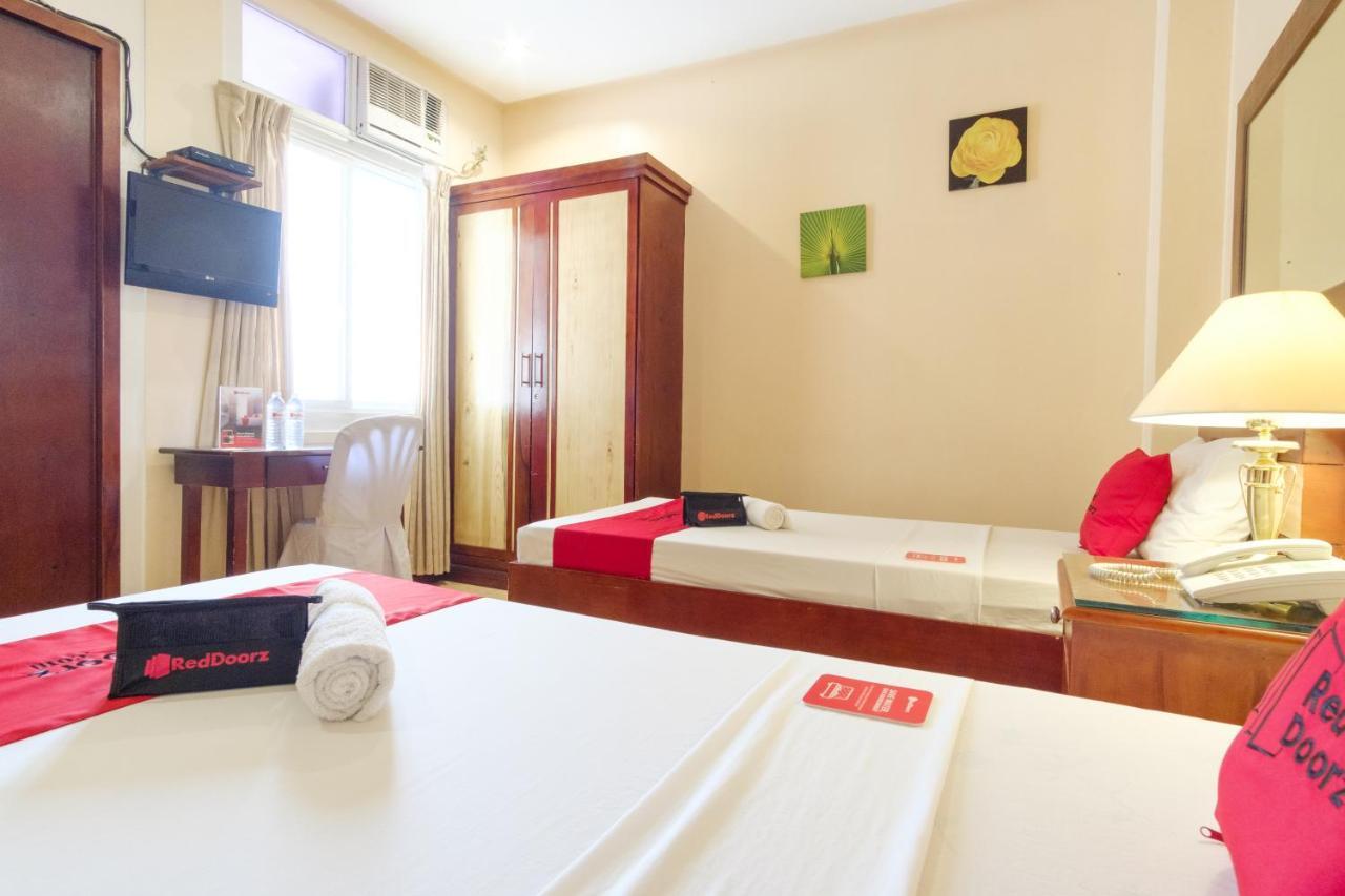 Reddoorz Near Camp Montelibano Otel Bacolod Dış mekan fotoğraf