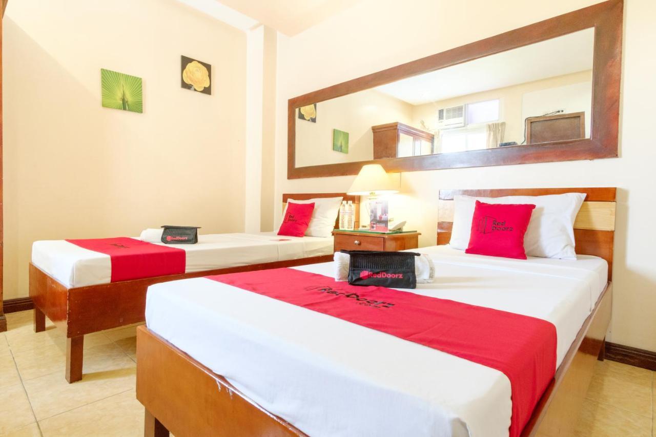 Reddoorz Near Camp Montelibano Otel Bacolod Dış mekan fotoğraf