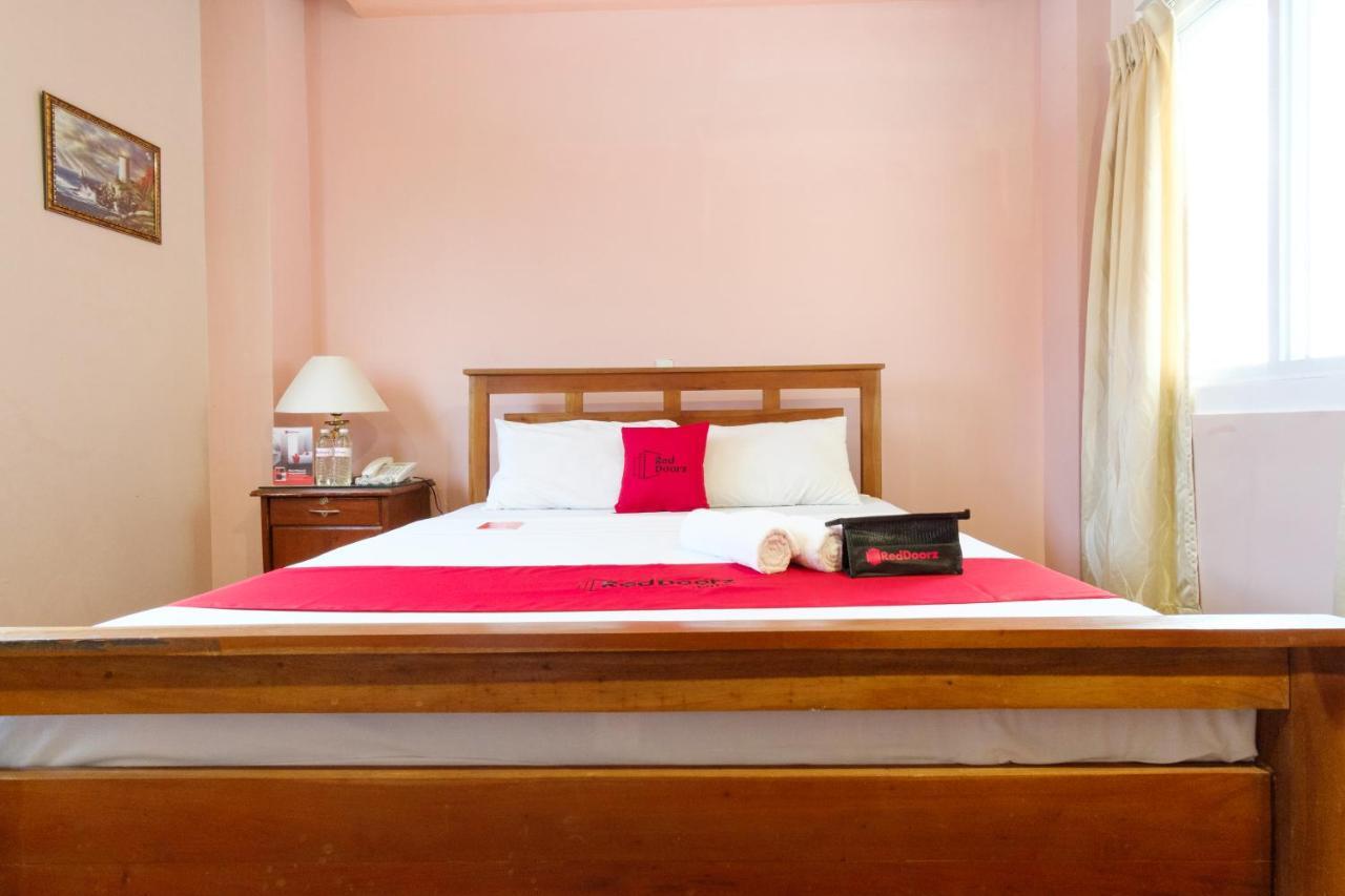 Reddoorz Near Camp Montelibano Otel Bacolod Dış mekan fotoğraf