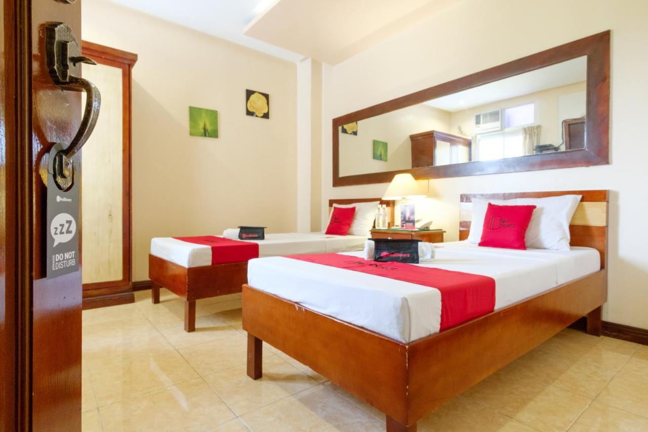 Reddoorz Near Camp Montelibano Otel Bacolod Dış mekan fotoğraf